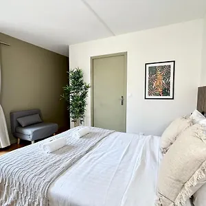 - Buttes Chaumont's Park -entire Flats Apartment Paris